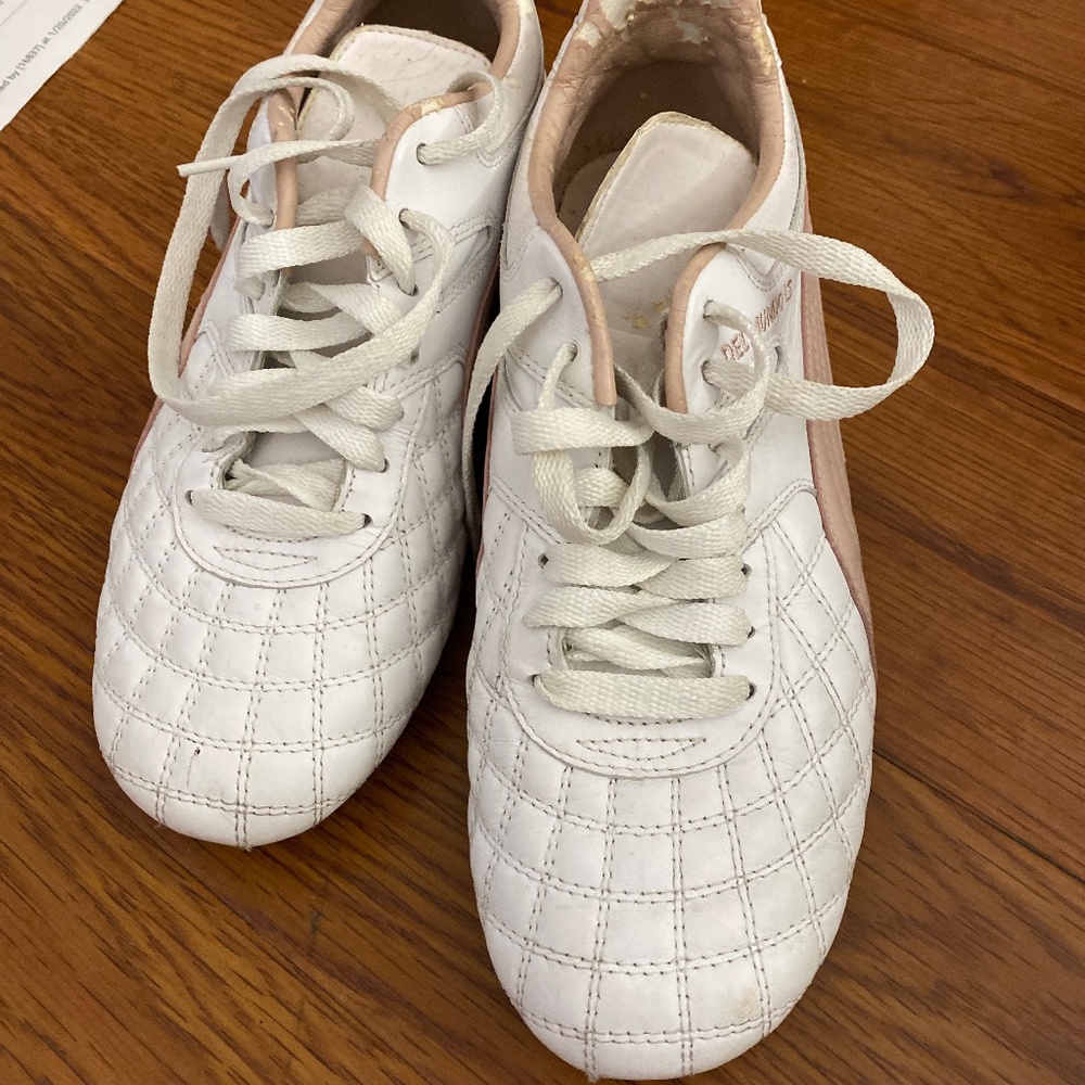 Hogan sneaker style